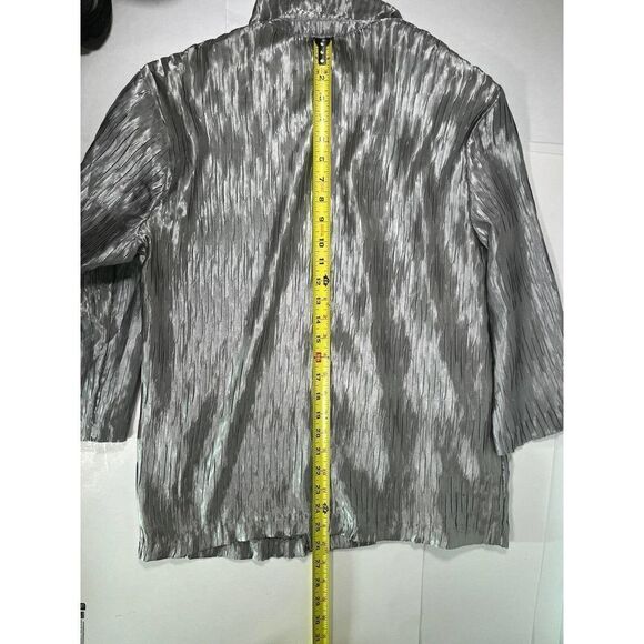 Chico's Silver Crinkle Jacket Size 1 Medium 8 10 US Blazer Caroline New - Picture 10 of 12